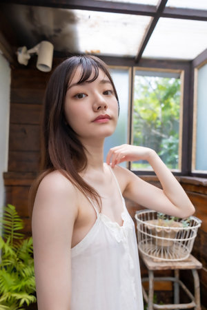 《巨乳人妻》无删减电影