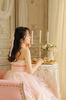 人妻互换共享4P闺蜜疯狂互换