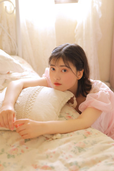 他的大手在秘密花园游走漫画