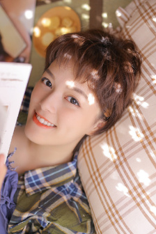 岳的两片蚌肉缓缓张开的豆瓣评分