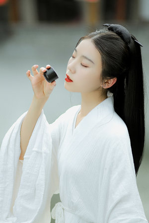 辶喿扌畐的兄妹