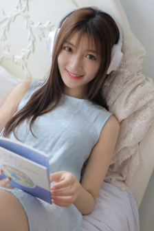 小舅子的老婆每次弄发型问我好看