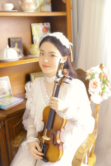 妻子招待丈夫朋友