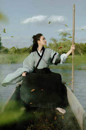 《变身成黑皮辣妹》动漫