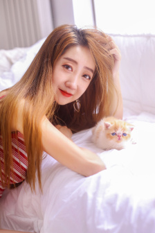 “小骚B被大JB干好舒服